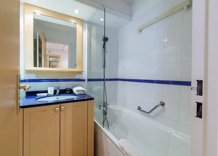 Διαμέρισμα 902 - Floor With Ac Μεντόν